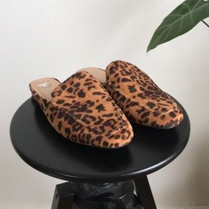 Animal Cheetah print flat mule slip on size 8-8.5